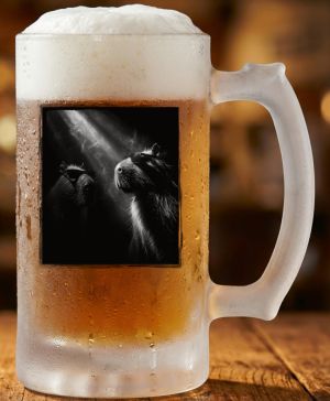 Půllitr skleněný 500 ml. s motivem Capy VIP, matné sklo