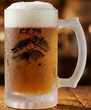 Půllitr skleněný 500 ml. s motivem CZ 75, matné sklo