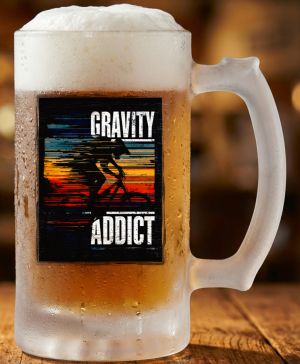 Půllitr skleněný 500 ml. s motivem Gravity Addict, matné sklo
