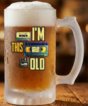 Půllitr skleněný 500 ml. s motivem I’M THIS OLD, matné sklo