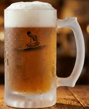 Půllitr skleněný 500 ml. s motivem Kostra a PC, matné sklo