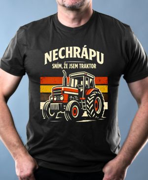 Nejoblíbenější pánské Triko Basic s motivem Nechrápu, sním že jsem traktor, V2, černá